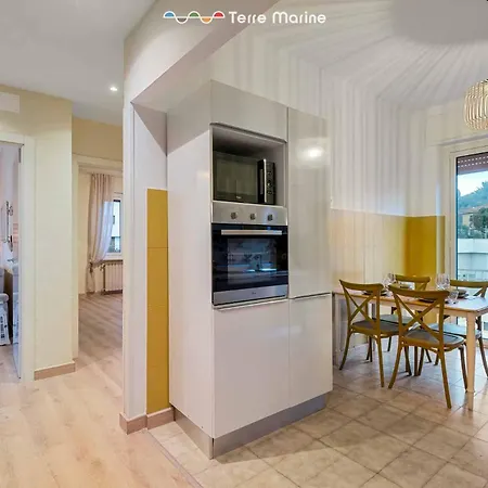 Essenza Di Mare, Terre Marine Apartment *